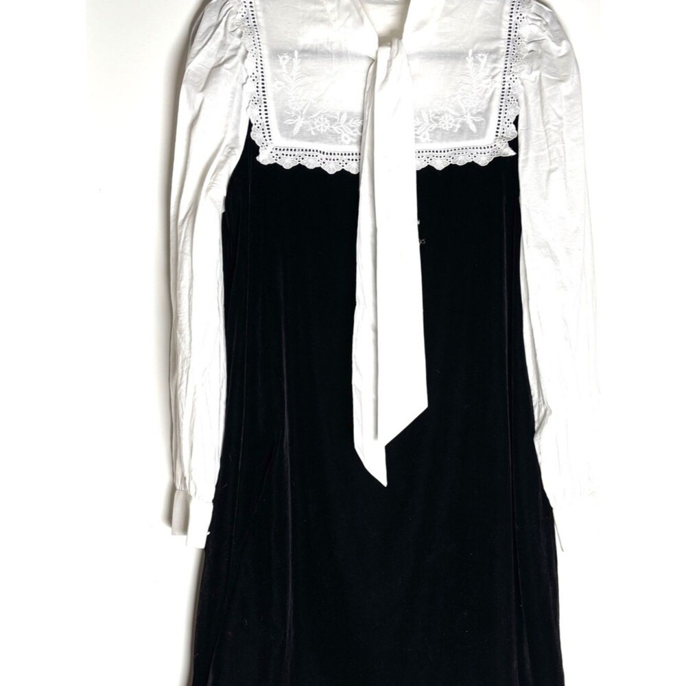 & Other Stories White and Black Tie-Neck Velvet and Cotton Dress